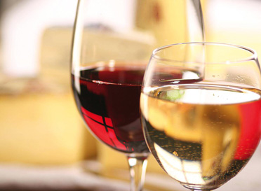 red-and-white-wine